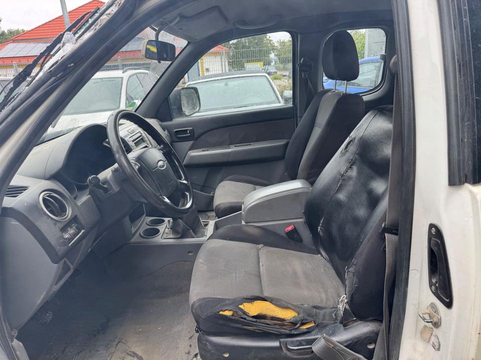 Ford Ranger Einzelkabine 4X4 XL Klima TÜV26-02 пробіг: 306000 рік: März 2009 Diesel потужність:143 PS ціна: 4290 - Фото 8