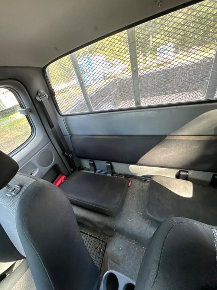 Ford Ranger Einzelkabine 4X4 XL пробіг: 234540 рік: Februar 2009 Diesel потужність:143 PS SUV/Geländewagen ціна: 3999 - Фото 13