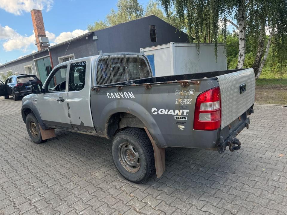 Ford Ranger Einzelkabine 4X4 XL пробіг: 234540 рік: Februar 2009 Diesel потужність:143 PS SUV/Geländewagen ціна: 3999 - Фото 6