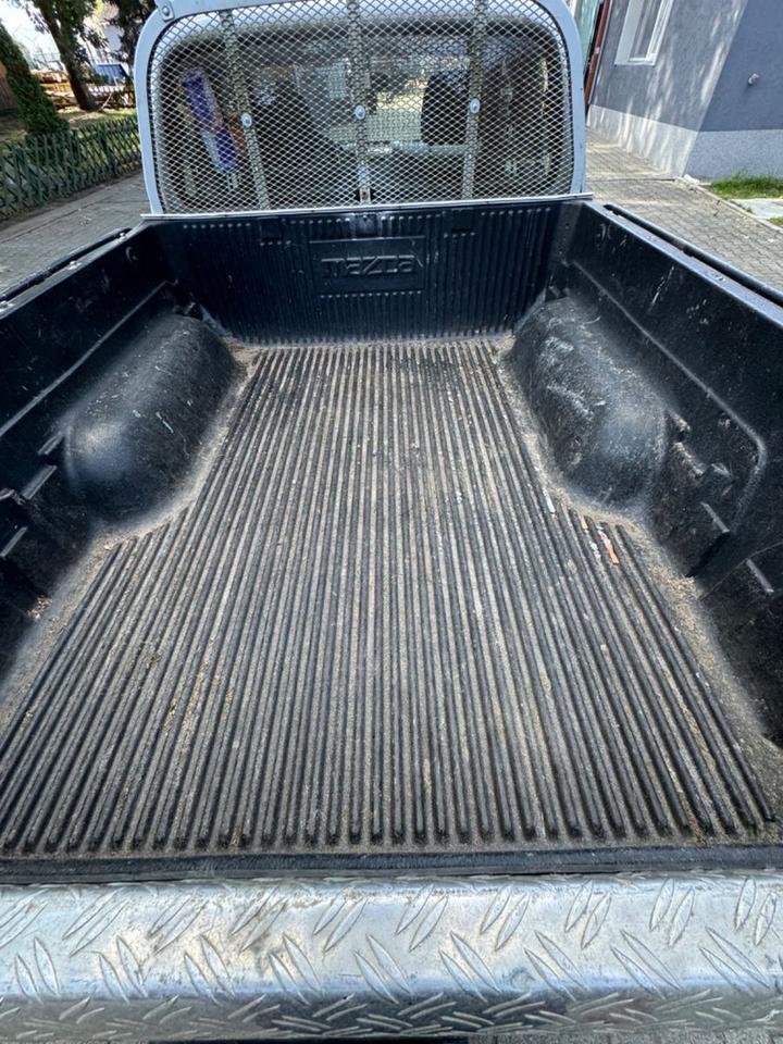 Ford Ranger Einzelkabine 4X4 XL пробіг: 234540 рік: Februar 2009 Diesel потужність:143 PS SUV/Geländewagen ціна: 3999 - Фото 8