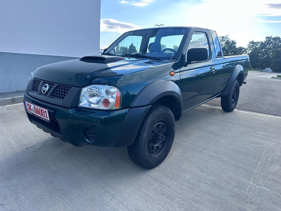 Nissan Navara NP300 Pick-up King Cab 4X4 пробіг: 230000 рік: Juni 2008 Diesel потужність:133 PS коробка: Manuell ціна: 5999 - Фото 0