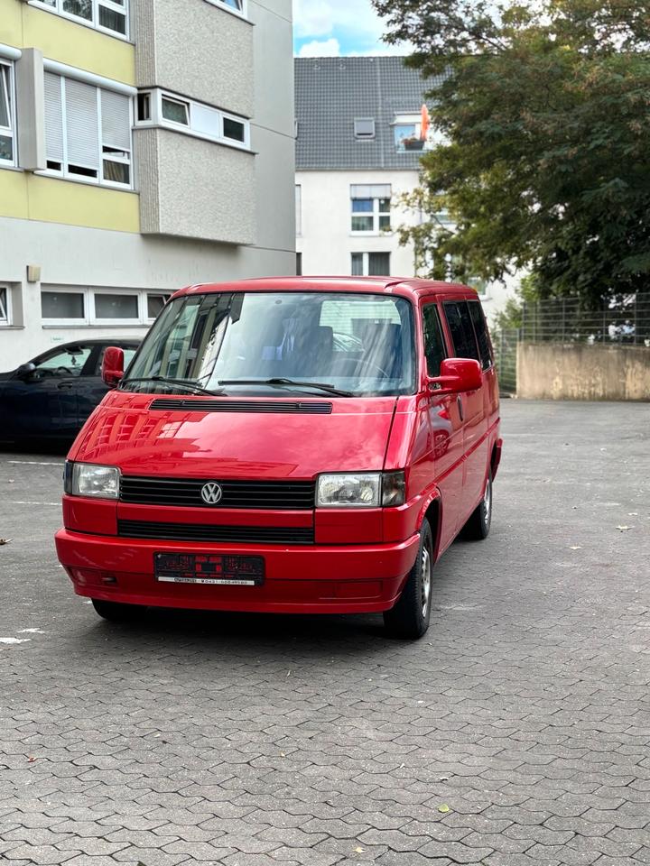 Volkswagen t4 Multivan пробіг: 329198 рік: September 1996 Diesel потужність:80 PS коробка: Manuell ціна: 3200 - Фото 0