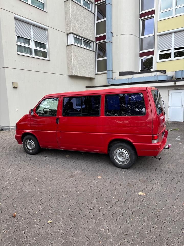 Volkswagen t4 Multivan пробіг: 329198 рік: September 1996 Diesel потужність:80 PS коробка: Manuell ціна: 3200 - Фото 2