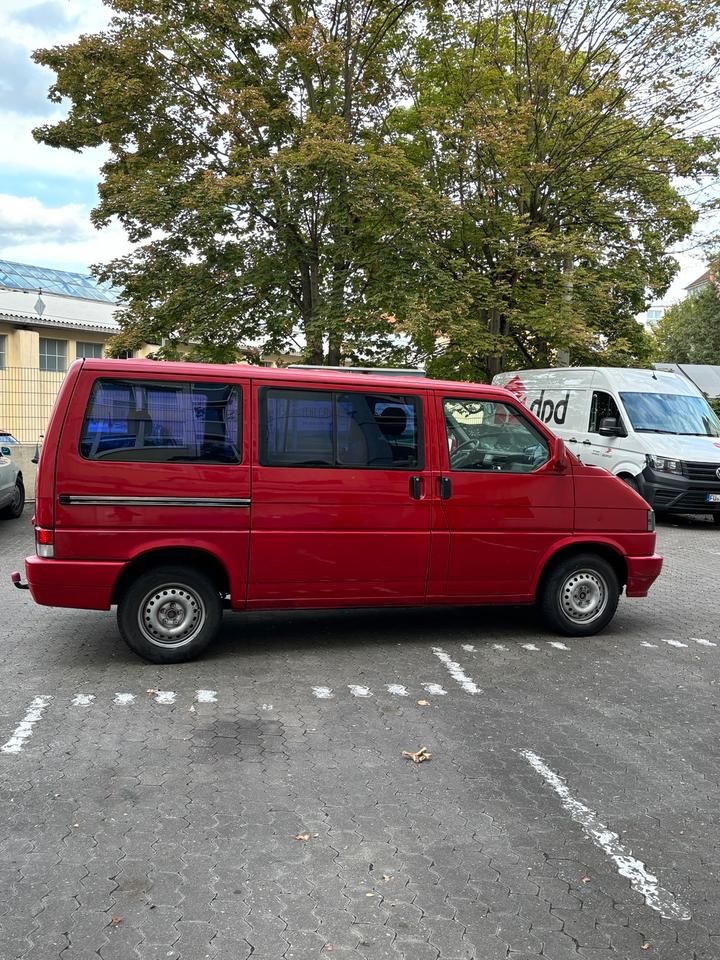 Volkswagen t4 Multivan пробіг: 329198 рік: September 1996 Diesel потужність:80 PS коробка: Manuell ціна: 3200 - Фото 9