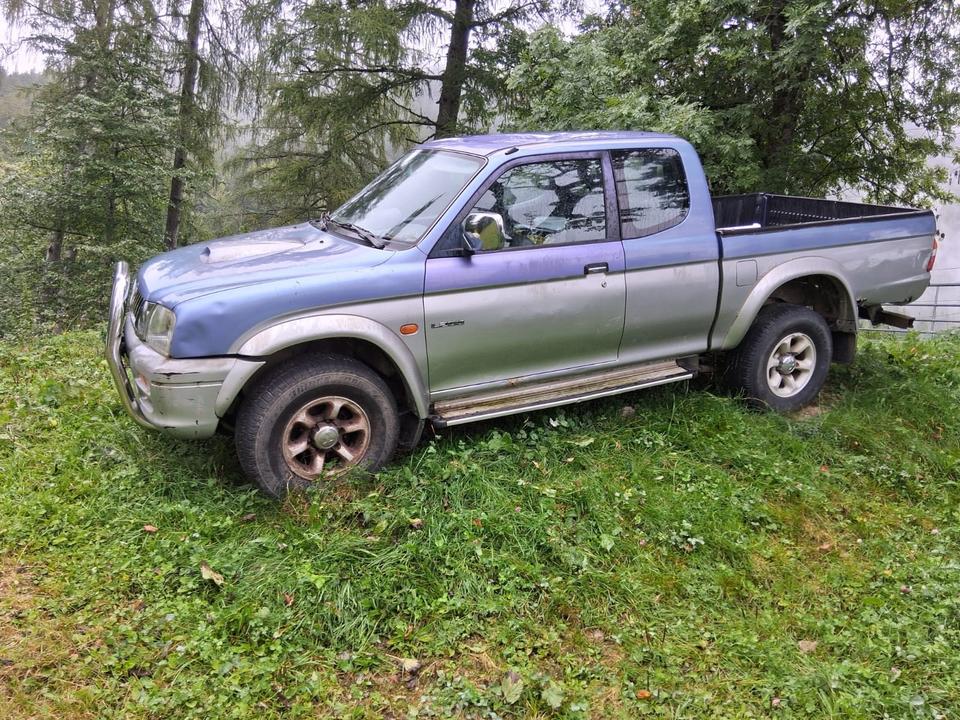 Mitsubishi L200 пробіг: 180000 рік: Juli 2000 Diesel потужність:99 PS коробка: Manuell ціна: 2750 - Фото 1
