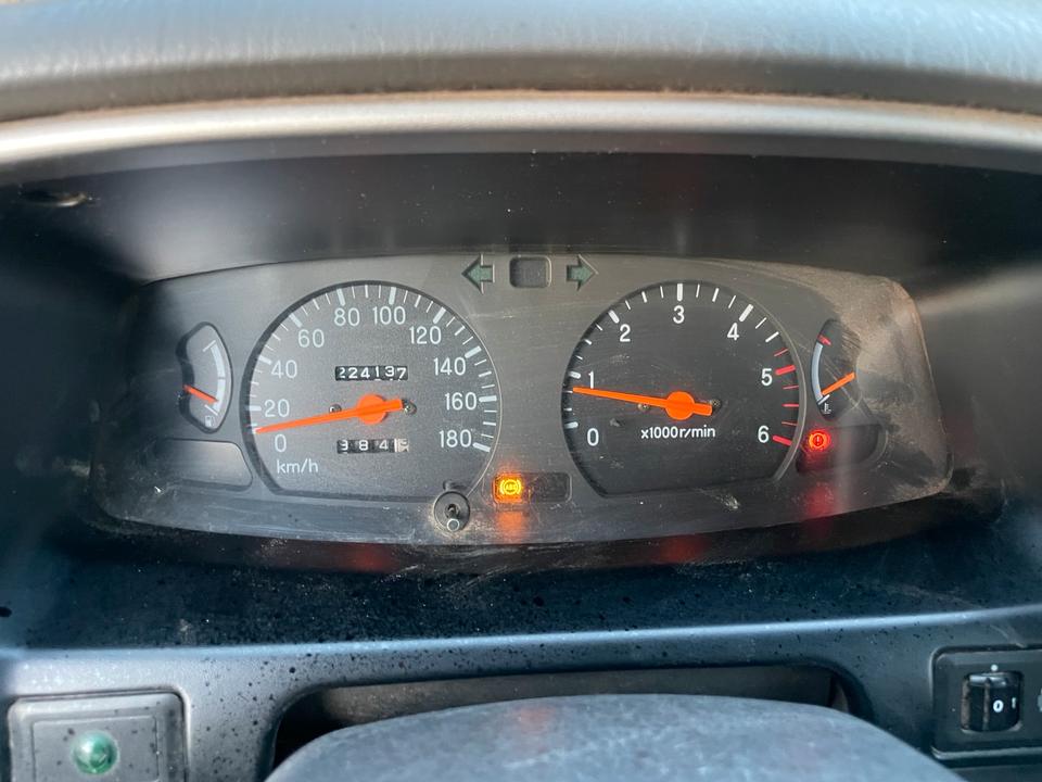 Mitsubishi L200 Klima пробіг: 224000 рік: Dezember 2006 Diesel коробка: Manuell ціна: 2900 - Фото 10
