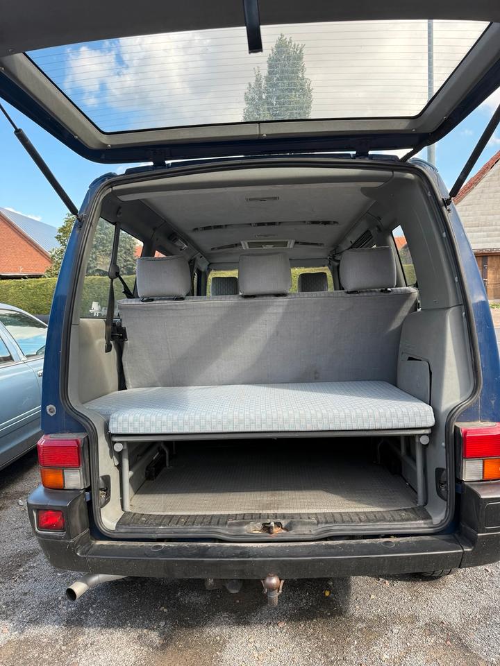 Volkswagen T4 Multivan пробіг: 464000 рік: Dezember 1994 Diesel потужність:68 PS коробка: Manuell ціна: 3500 - Фото 4