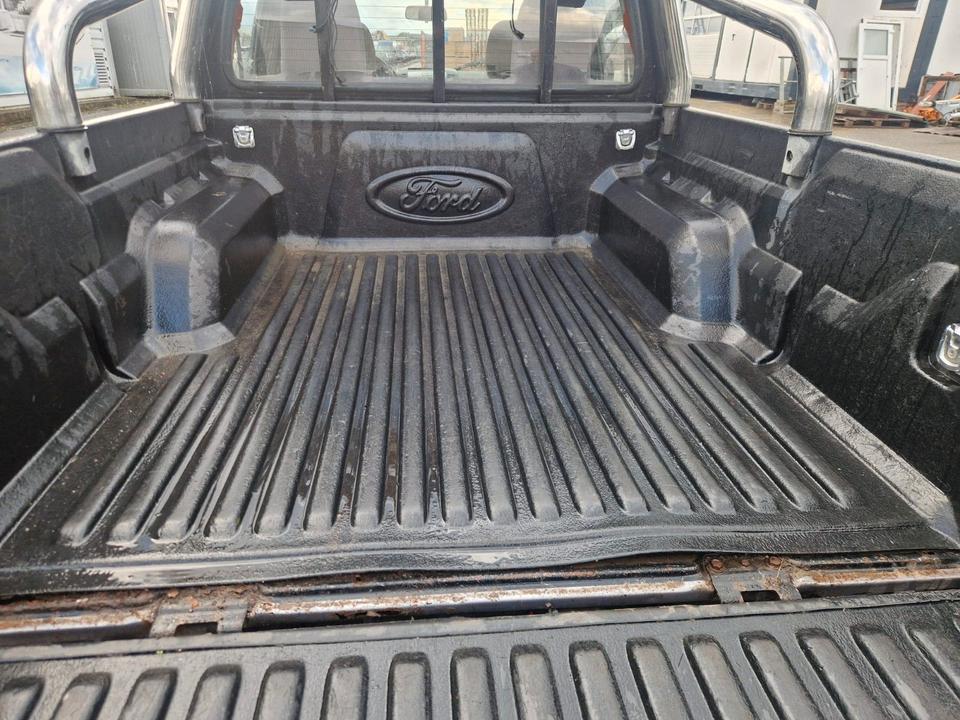 Ford Ranger Doppelkabine 4X4 XL пробіг: 196800 рік: September 2007 Diesel потужність:143 PS коробка: Manuell ціна: 3999 - Фото 13