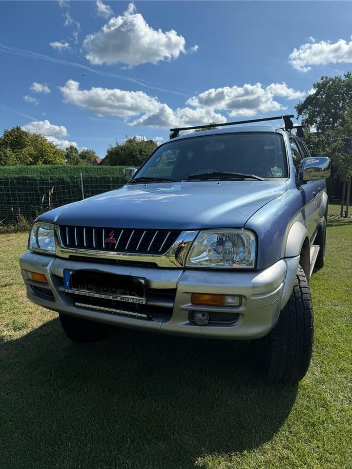 Mitsubishi L 200 Pickup BENZIN пробіг: 57500 рік: März 2001 Benzin потужність:130 PS коробка: Manuell Februar 2026 ціна: 5500 - Фото 0