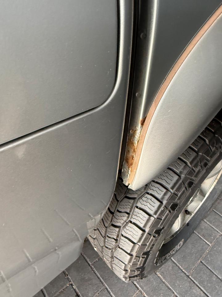 Mitsubishi L 200 Pickup BENZIN пробіг: 57500 рік: März 2001 Benzin потужність:130 PS коробка: Manuell Februar 2026 ціна: 5500 - Фото 13