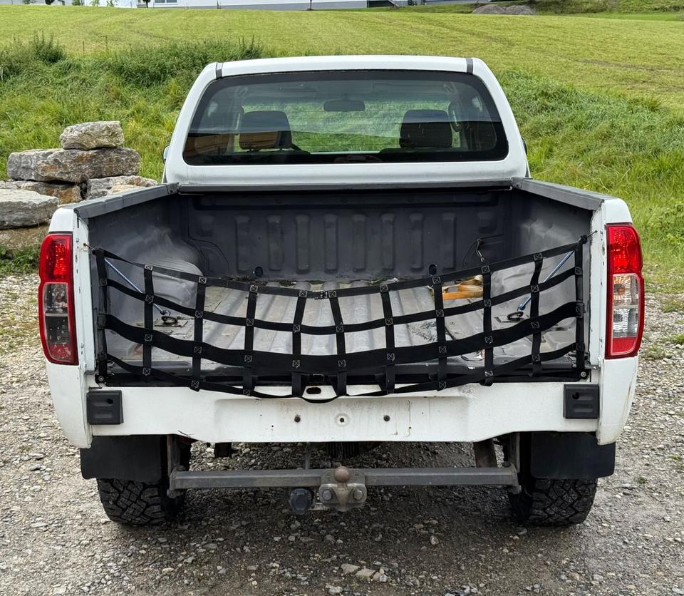 Nissan Navara Pick-Up KingCab 2.5 dCi 4x4 пробіг: 202000 рік: Februar 2006 Diesel потужність:174 PS коробка: Manuell ціна: 3250 - Фото 2