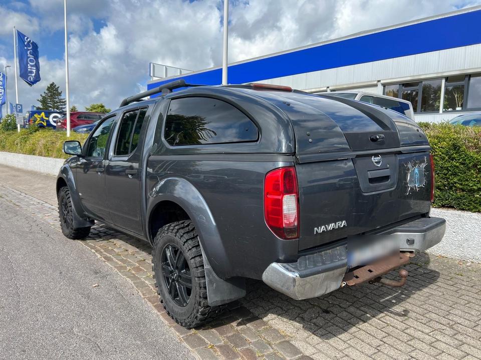 Nissan Navara 4x4 Automatik пробіг: 273803 рік: September 2012 Diesel потужність:231 PS коробка: Automatik ціна: 4800 - Фото 3