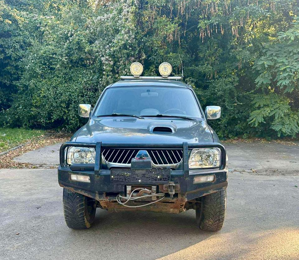 Mitsubishi L200  пробіг: 260000 рік: Mai 2005 Diesel потужність:116 PS коробка: Manuell ціна: 4799 - Фото 1