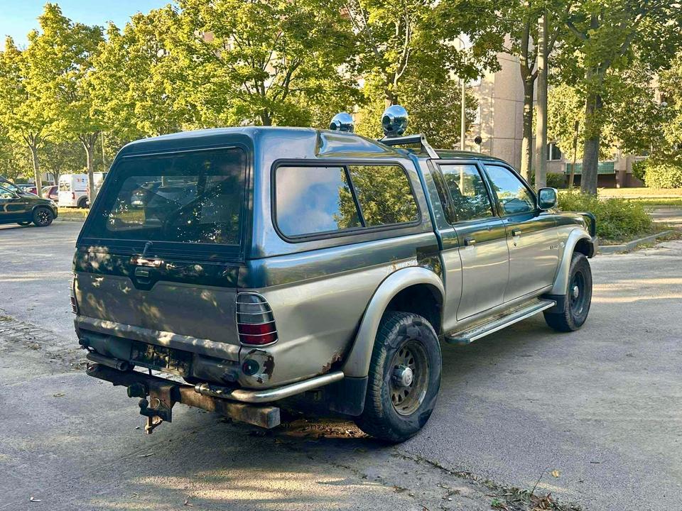Mitsubishi L200  пробіг: 260000 рік: Mai 2005 Diesel потужність:116 PS коробка: Manuell ціна: 4799 - Фото 4