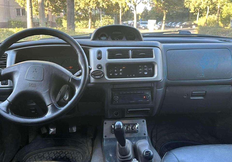 Mitsubishi L200  пробіг: 260000 рік: Mai 2005 Diesel потужність:116 PS коробка: Manuell ціна: 4799 - Фото 6