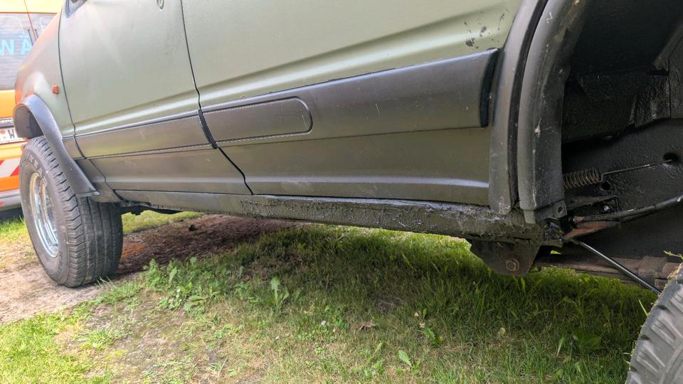 Ford Explorer U2  пробіг: 217000 рік: April 1993 Benzin потужність:160 PS SUV/Geländewagen ціна: 2500 - Фото 10