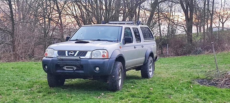 NISSAN PICK-UP D22 пробіг: 295993 рік: März 2003 Diesel потужність:133 PS коробка: Manuell ціна: 3500 Silber - Фото 6