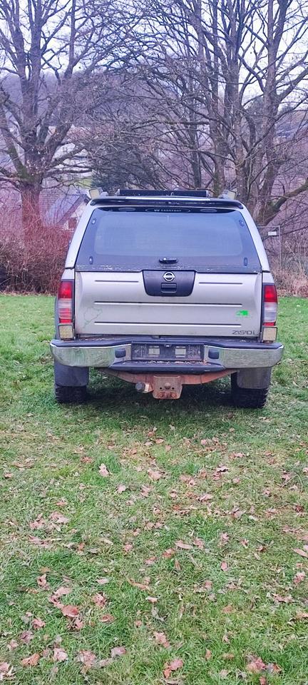 NISSAN PICK-UP D22 пробіг: 295993 рік: März 2003 Diesel потужність:133 PS коробка: Manuell ціна: 3500 Silber - Фото 9