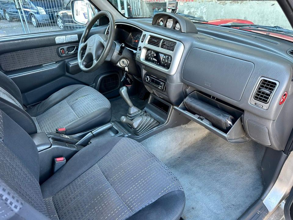 Mitsubishi L200 Magnum пробіг: 160000 рік: Juli 2005 Diesel потужність:135 PS коробка: Manuell ціна: 3500 - Фото 6