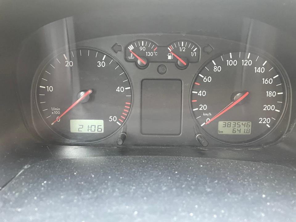 Volkswagen T4 Multivan пробіг: 383600 рік: Oktober 1998 Diesel потужність:102 PS коробка: Manuell ціна: 3300 - Фото 10