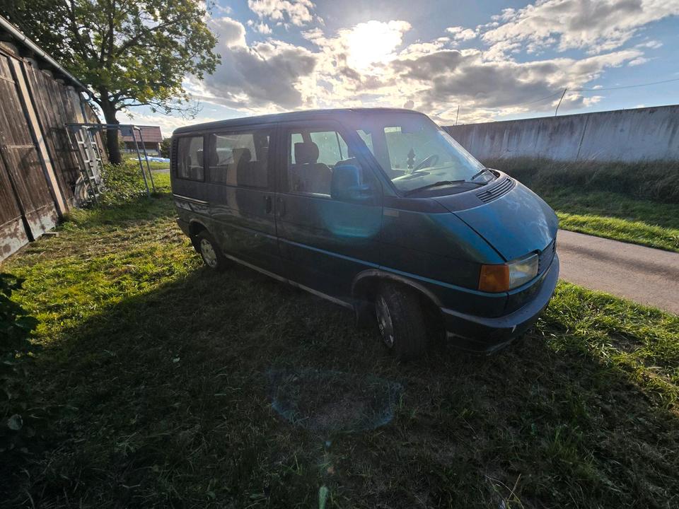 T4 Multivan Allstar пробіг: 483153 рік: Juli 1996 Diesel потужність:78 PS коробка: Manuell ціна: 2500 - Фото 3