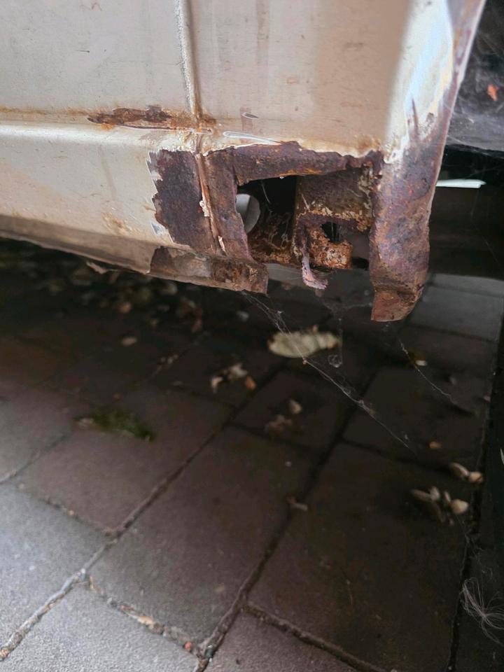 Vw T4 Multivan пробіг: 440000 рік: November 1995 Diesel потужність:102 PS коробка: Manuell ціна: 3500 - Фото 4