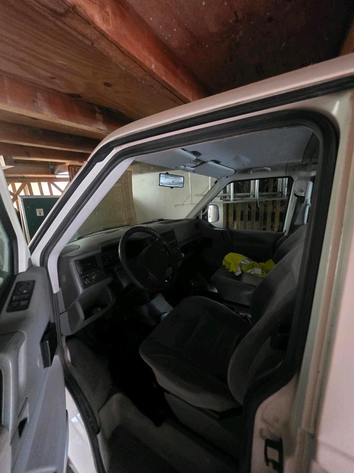 Vw T4 Multivan пробіг: 440000 рік: November 1995 Diesel потужність:102 PS коробка: Manuell ціна: 3500 - Фото 8