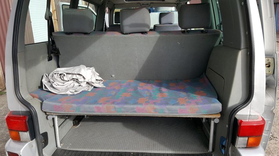 Volkswagen T4 Multivan  пробіг: 437000 рік: September 1994 Diesel потужність:77 PS коробка: Manuell ціна: 2350 - Фото 13