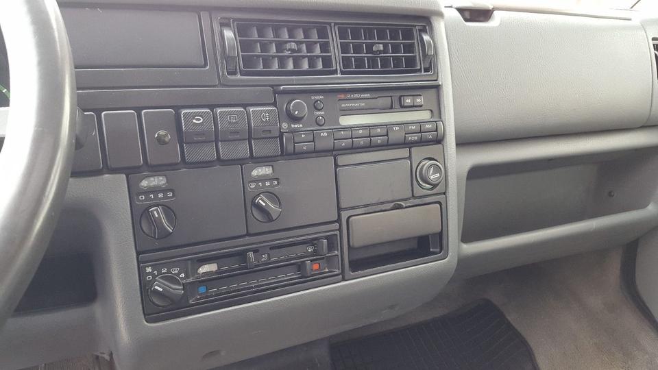 Volkswagen T4 Multivan  пробіг: 437000 рік: September 1994 Diesel потужність:77 PS коробка: Manuell ціна: 2350 - Фото 14