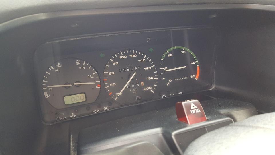 Volkswagen T4 Multivan  пробіг: 437000 рік: September 1994 Diesel потужність:77 PS коробка: Manuell ціна: 2350 - Фото 16