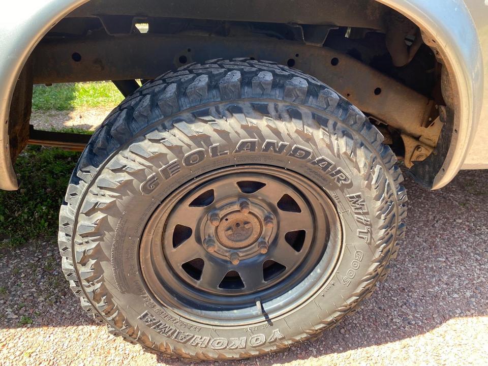 Nissan pick up 4x4 D22 mit Hardtop пробіг: 298000 рік: Januar 2002 Diesel потужність:103 PS коробка: Manuell ціна: 4200 - Фото 8