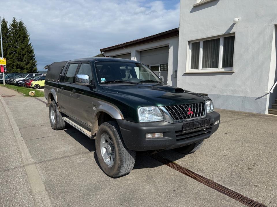 Mitsubishi L200  пробіг: 269000 рік: November 2004 Diesel потужність:133 PS коробка: Manuell ціна: 5300 - Фото 1