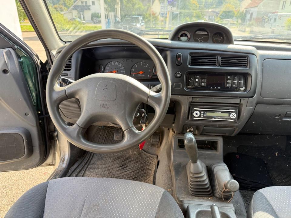 Mitsubishi L200  пробіг: 269000 рік: November 2004 Diesel потужність:133 PS коробка: Manuell ціна: 5300 - Фото 5