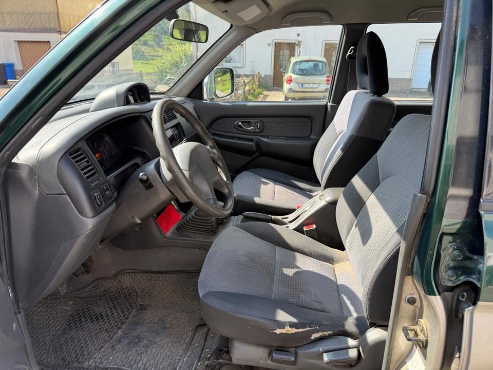 Mitsubishi L200  пробіг: 269000 рік: November 2004 Diesel потужність:133 PS коробка: Manuell ціна: 5300 - Фото 6