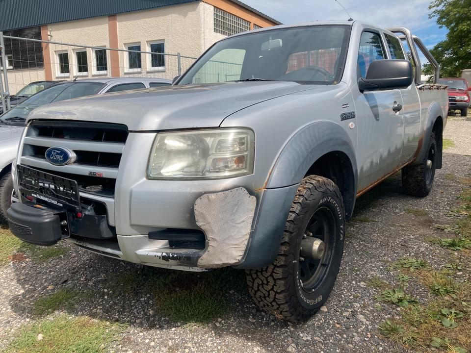 Ford Ranger Pick Up 2.5 mit 143PS Warn Winch Offroadreifen 4x4 пробіг: 183881 рік: Oktober 2008 потужність:143 PS SUV/Geländewagen ціна: 4300 - Фото 2