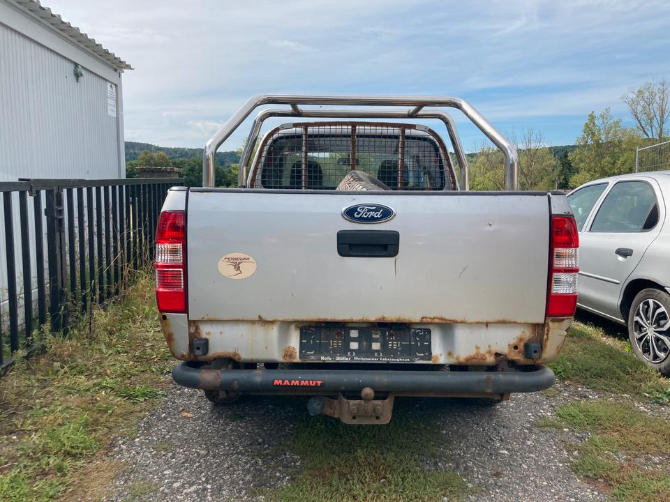 Ford Ranger Pick Up 2.5 mit 143PS Warn Winch Offroadreifen 4x4 пробіг: 183881 рік: Oktober 2008 потужність:143 PS SUV/Geländewagen ціна: 4300 - Фото 4