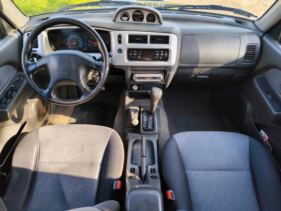 MITSUBISHI L200 DOUBLE CAB 2.5 TD AUTOMATIK пробіг: 384000 рік: Januar 2005 Diesel потужність:133 PS коробка: Automatik ціна: 5000 - Фото 8