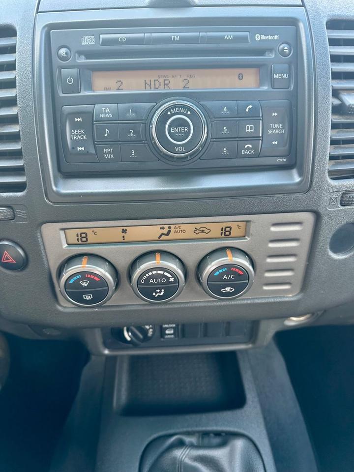 Nissan Navara Pickup King Cab SE 4X4 пробіг: 247013 рік: März 2008 Diesel потужність:171 PS коробка: Manuell ціна: 5500 - Фото 4