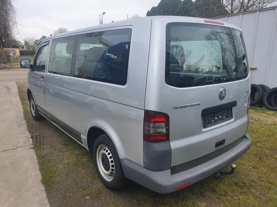 VW T5 4Motion  пробіг: 278000 рік: Dezember 2006 Diesel потужність:130 PS коробка: Manuell ціна: 2400 - Фото 2