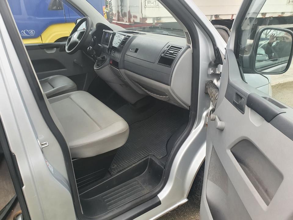 VW T5 4Motion  пробіг: 278000 рік: Dezember 2006 Diesel потужність:130 PS коробка: Manuell ціна: 2400 - Фото 7