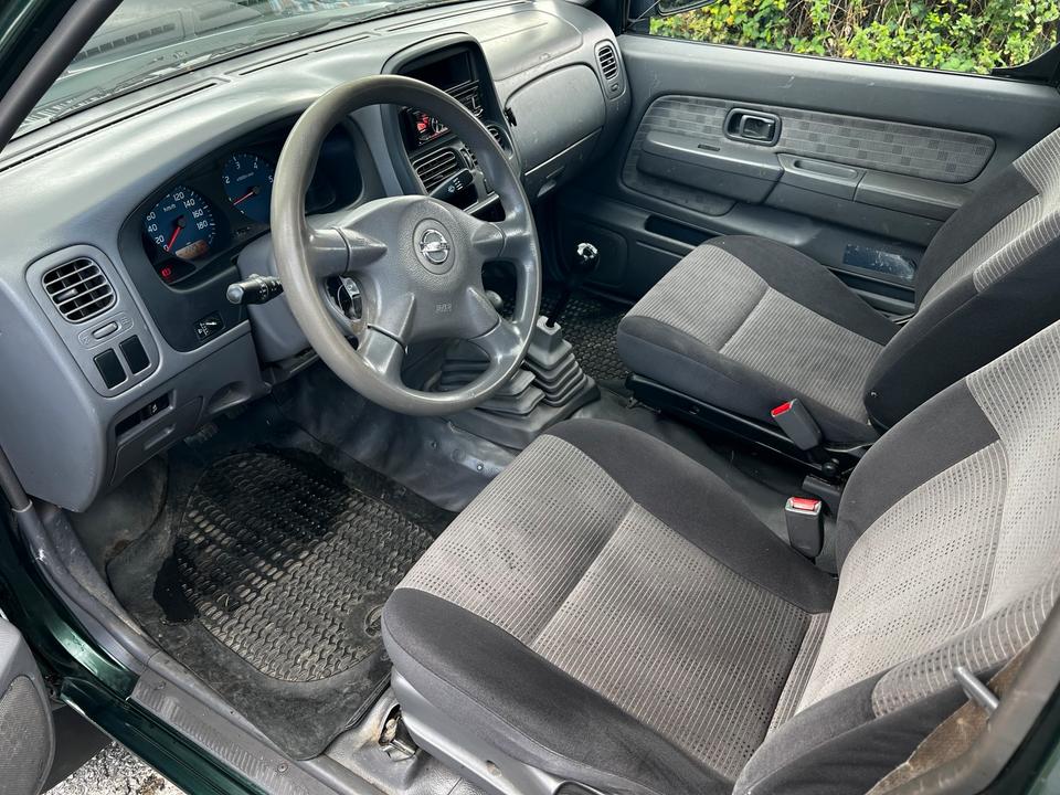 Nissan NP300 King Cab  4x4 4WD Navara Pick-UP Einwandfrei пробіг: 223000 Unbeschädigtes Fahrzeug рік: März 2009 Diesel потужність:132 PS коробка: Manuell ціна: 4750 - Фото 5