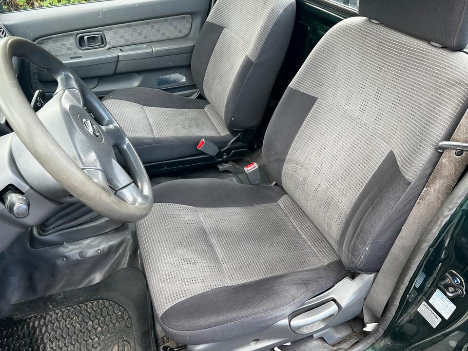 Nissan NP300 King Cab  4x4 4WD Navara Pick-UP Einwandfrei пробіг: 223000 Unbeschädigtes Fahrzeug рік: März 2009 Diesel потужність:132 PS коробка: Manuell ціна: 4750 - Фото 8