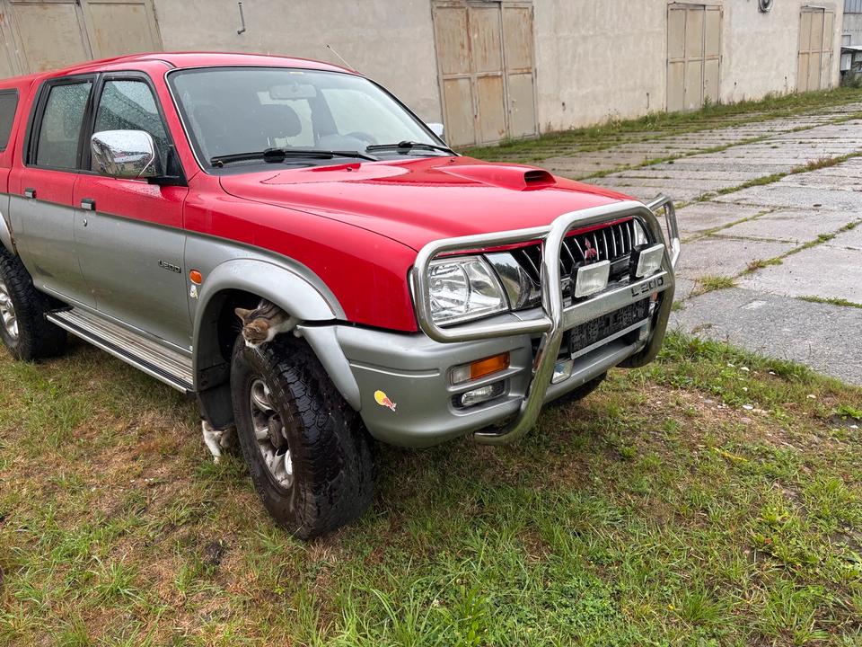Mitsubishi L200 2.5 Diesel пробіг: 292000 рік: Juli 2000 Diesel потужність:105 PS коробка: Manuell ціна: 5500 - Фото 0
