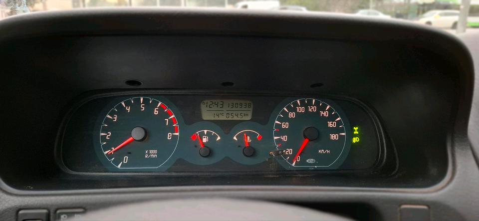 Nissan Terrano II R20 2.4 Benzin 4x4 пробіг: 130000 рік: Juni 2000 Benzin потужність:116 PS коробка: Manuell ціна: 3650 - Фото 9