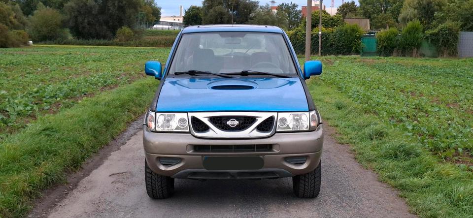 Nissan Terrano II R20 2.4 Benzin 4x4 пробіг: 130979 рік: April 2001 Benzin потужність:116 PS коробка: Manuell ціна: 2850 - Фото 0