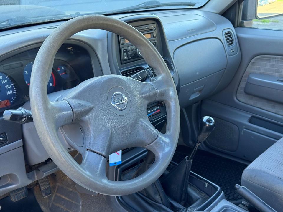 Nissan NP 300 Navara NP300 Pick-up King Cab 4X4 пробіг: 220159 рік: März 2011 Diesel потужність:133 PS коробка: Manuell ціна: 3999 - Фото 9