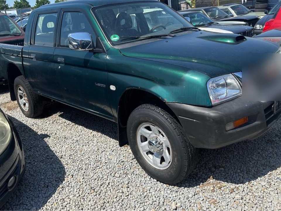 Mitsubishi L200 klima 4x4 пробіг: 288000 рік: Januar 2002 Diesel коробка: Manuell ціна: 3000