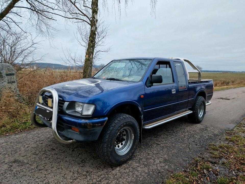 Opel Campo 4x4 3.1TD пробіг: 222000 рік: März 1998 Diesel потужність:109 PS ціна: 5555