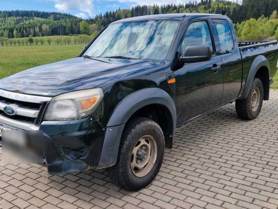 Ford Ranger пробіг: 235000 рік: März 2011 Diesel потужність:143 PS коробка: Manuell ціна: 4450
