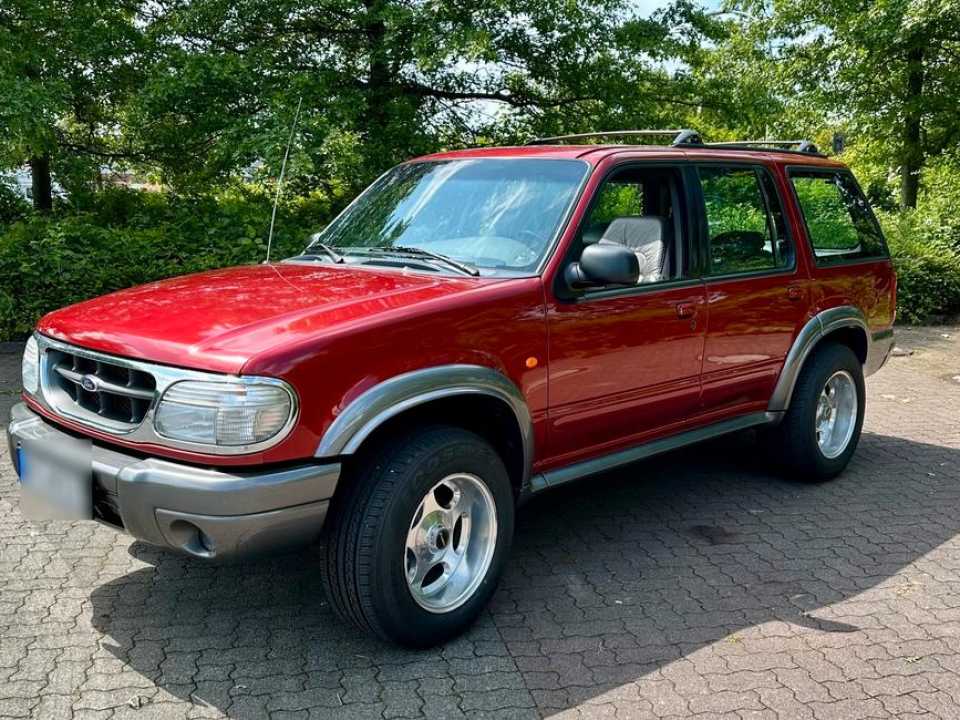 Купити позашляховик для потреб військових Ford Explorer 4.0 V6  пробіг: 114400 рік: November 1999 Benzin потужність:204 PS ціна: 2500